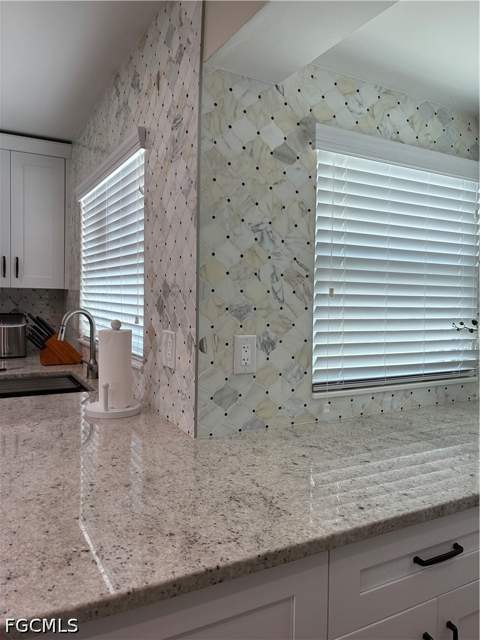 5240 Seminole Ct, Cape Coral FL - photo 10 of 40
