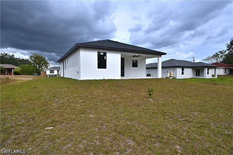 3 bedroom SingleFamilyResidence at 4107 13th St SW, Lehigh Acres, Lehigh Acres — photo 5