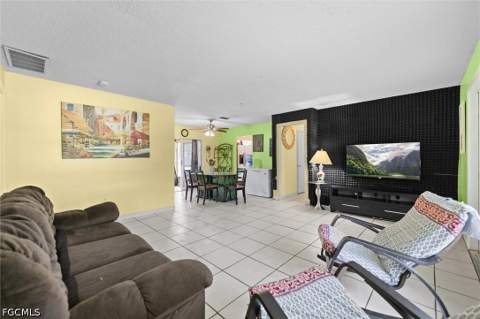918 McKinley Ave, Lehigh Acres FL - photo 10 of 40