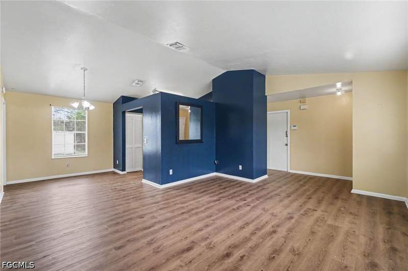 3 bedroom SingleFamilyResidence at 514 Palmetto Ave, Lehigh Acres, Lehigh Acres — photo 5