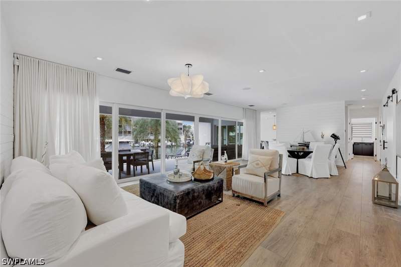4 bedroom SingleFamilyResidence at 860 Partridge Ct, Marco Island, Marco Island — photo 5