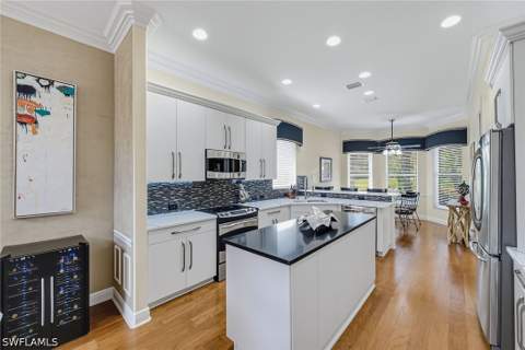 9097 Troon Lakes Dr, Naples FL - photo 7 of 33