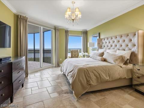 1050 Borghese Ln 1004, Naples FL - photo 16 of 38