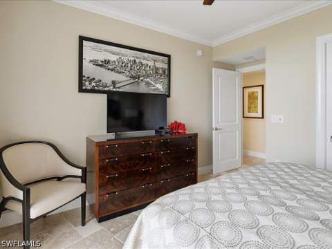 1050 Borghese Ln 1004, Naples FL - photo 22 of 38