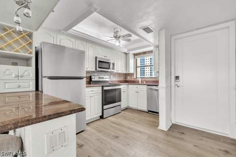 271 Southbay Dr 241, Naples FL - photo 10 of 32