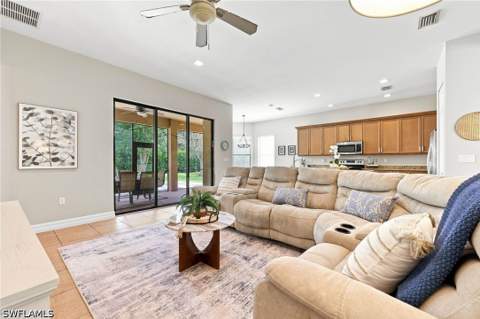 3846 Pleasant Springs Dr, Naples FL - photo 11 of 47
