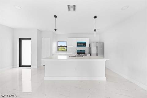 2814 12th St SW, Lehigh Acres FL - photo 14 of 32