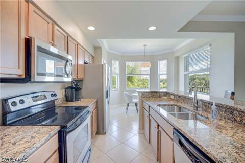 10353 Heritage Bay Blvd 2236, Naples FL - photo 10 of 39