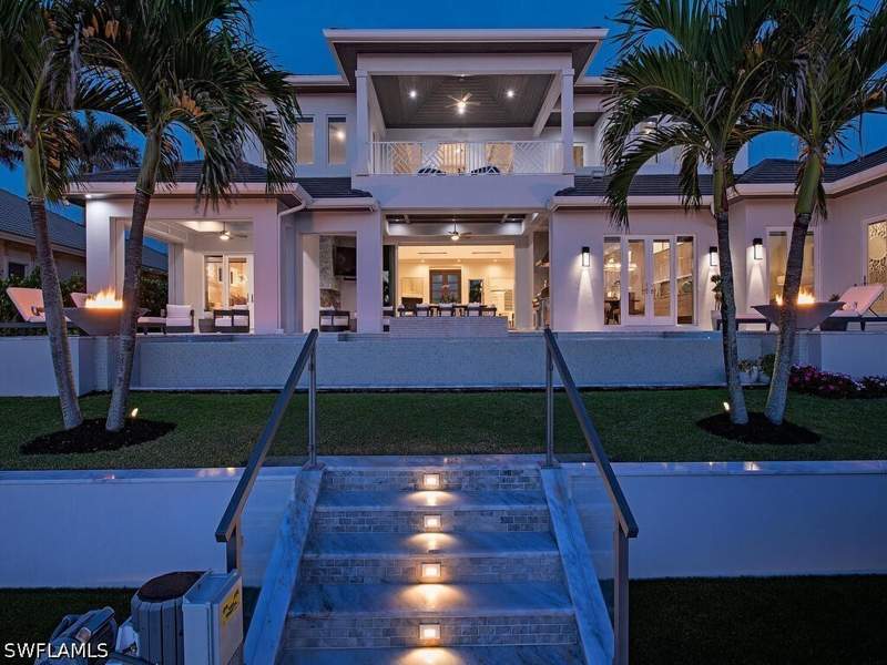 4 bedroom SingleFamilyResidence at 3801 Crayton Rd, Park Shore, Naples — photo 4