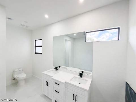 508 Herrin Ave, Lehigh Acres FL - photo 13 of 39