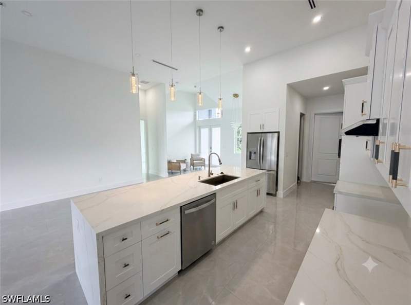 4 bedroom SingleFamilyResidence at 508 Herrin Ave, Lehigh Acres, Lehigh Acres — photo 4