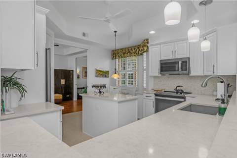 6434 Legacy Cir 401, Naples FL - photo 15 of 36