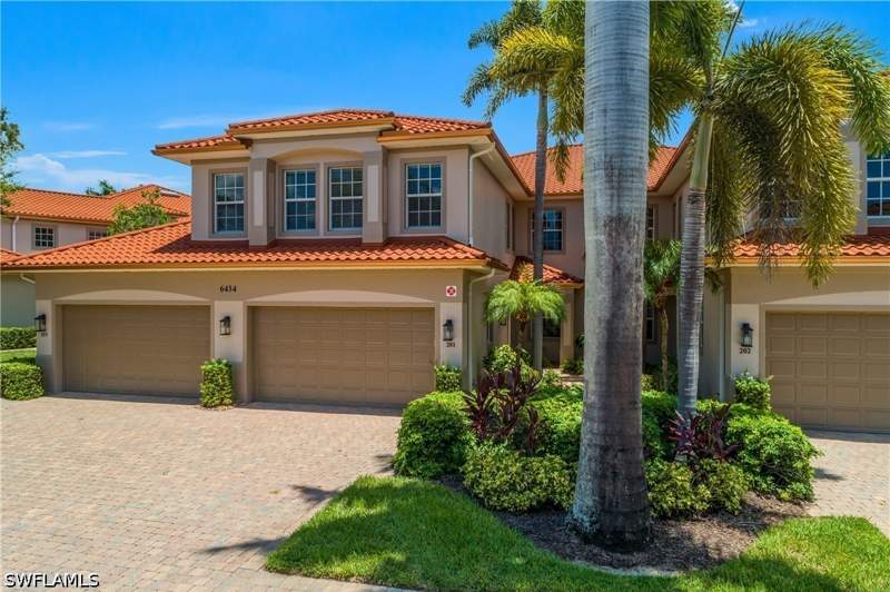 2 bedroom Condominium at 6434 Legacy Cir 401, Legacy, Naples — photo 2