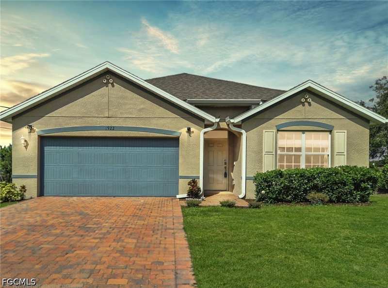 4 bedroom SingleFamilyResidence at 1922 Xelda Ave N, Lehigh Acres, Lehigh Acres — photo 1