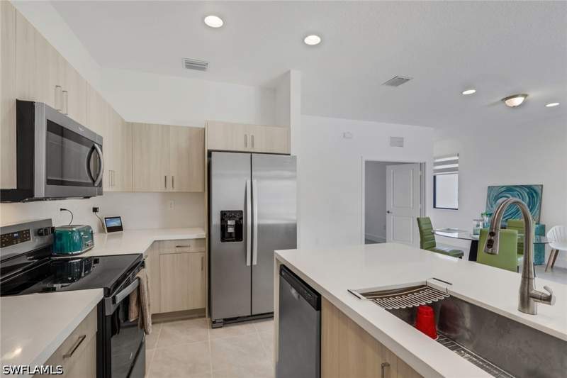 2 bedroom SingleFamilyResidence at 5116 Isidora Ln, Maple Ridge, Immokalee — photo 4