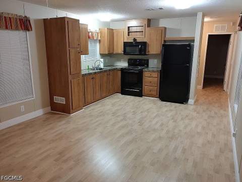 330 N Cabbage Palm St, Clewiston FL - photo 15 of 36