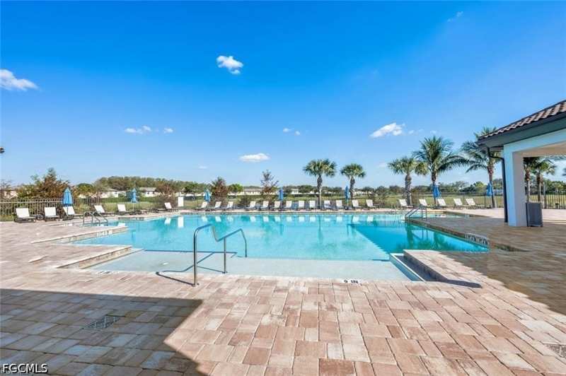 3 bedroom Townhouse at 14195 Oviedo Pl, Portico, Fort Myers — photo 1