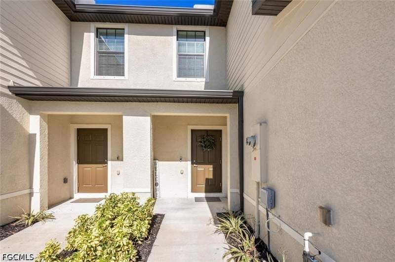 3 bedroom Townhouse at 14195 Oviedo Pl, Portico, Fort Myers — photo 3