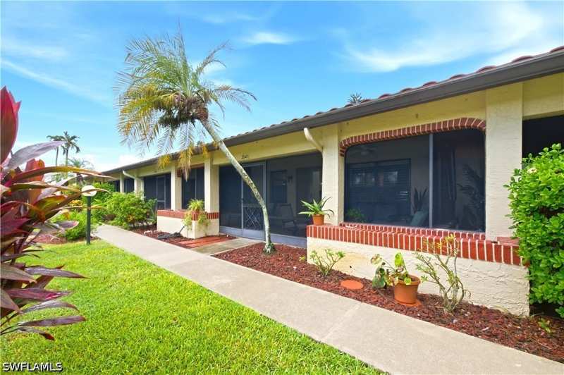 2 bedroom Attached at 2041 Pine Isle Ln 2041, Boca Ciega Manor, Naples — photo 1