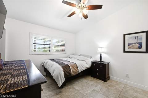 2041 Pine Isle Ln 2041, Naples FL - photo 15 of 37