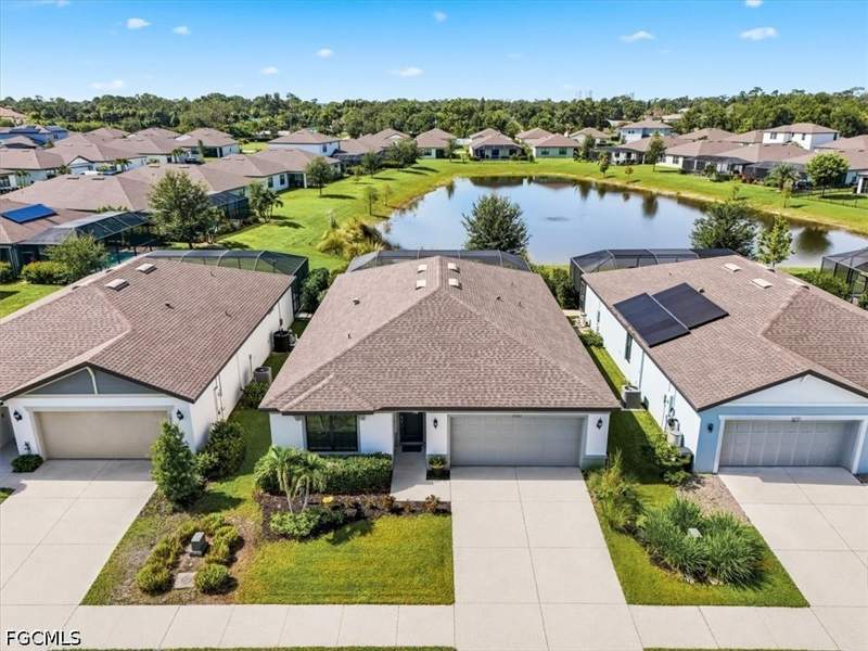 4 bedroom SingleFamilyResidence at 10761 Firebush Cir, Enclaves At Eagle Landing, North Fort Myers — photo 4