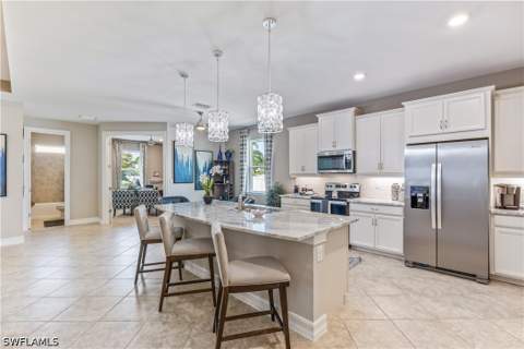 856 NE 6th Ave, Cape Coral FL - photo 10 of 19