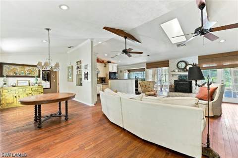 5247 Cherry Wood Dr, Naples FL - photo 10 of 31