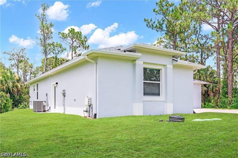 3 bedroom SingleFamilyResidence at 578 Woodview Dr, Lehigh Acres, Lehigh Acres — photo 3