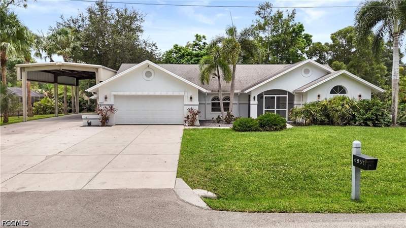 4 bedroom SingleFamilyResidence at 6857 Idlewild St, Florimond Manor, Fort Myers — photo 4