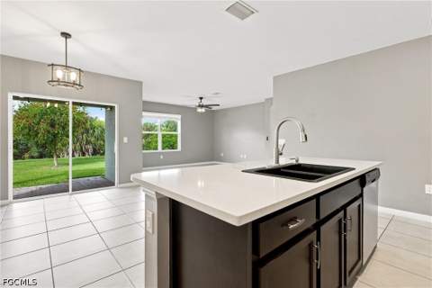 3180 Cozumel Ct, Cape Coral FL - photo 6 of 30