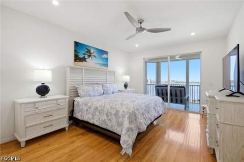 4141 Bay Beach Ln 463, Fort Myers Beach FL - photo 16 of 47