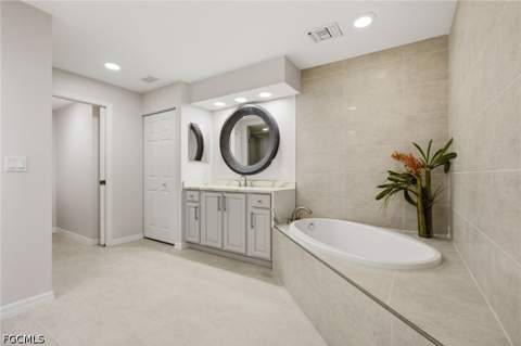 4141 Bay Beach Ln 463, Fort Myers Beach FL - photo 19 of 47