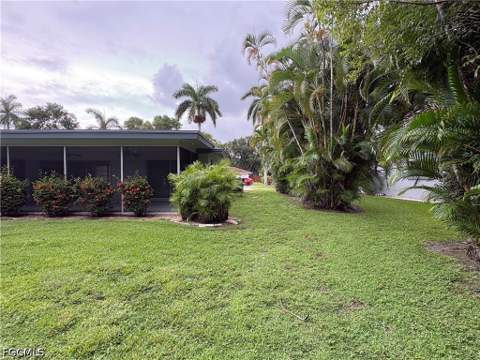 5661 Eichen Cir E, Fort Myers FL - photo 17 of 19