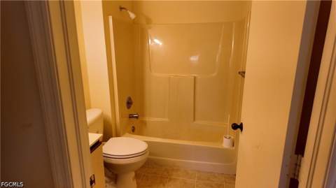 5257 Treetops Dr X202, Naples FL - photo 17 of 33