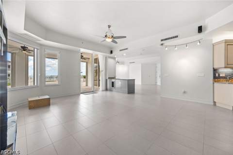 14270 Royal Harbour Ct 323, Fort Myers FL - photo 11 of 46