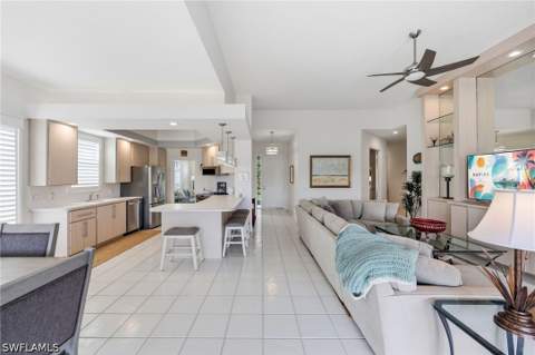 3444 Donoso Ct, Naples FL - photo 8 of 47
