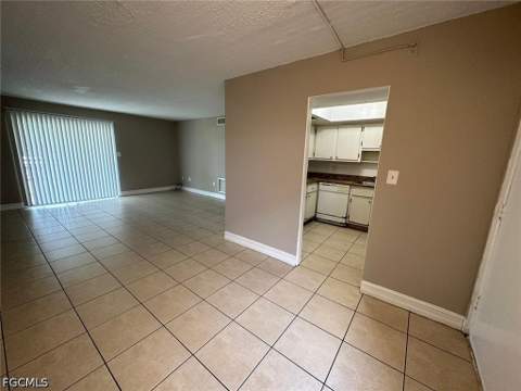 1830 Maravilla Ave 303, Fort Myers FL - photo 14 of 25