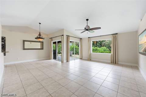 1073 N Alhambra Cir, Naples FL - photo 20 of 45