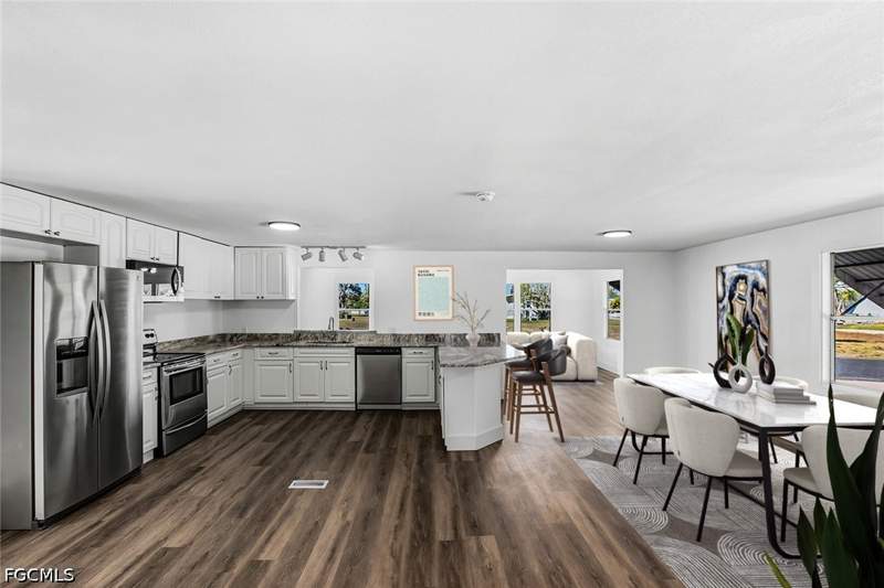 2 bedroom ManufacturedHome at 13651 Grackle DR, SUNSHINE MOBILE VILLAGE, Fort Myers — photo 4