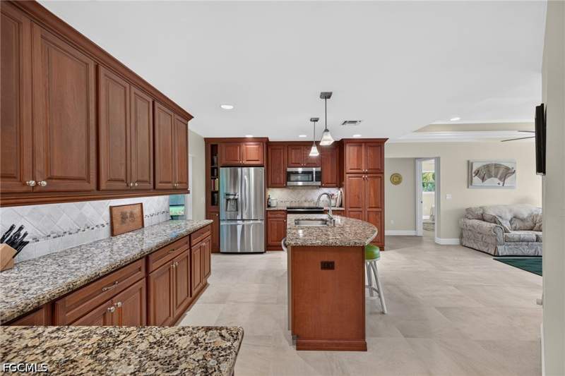 4 bedroom SingleFamilyResidence at 4478 Windjammer Ln, Windjammer Village At The Land, Fort Myers — photo 3