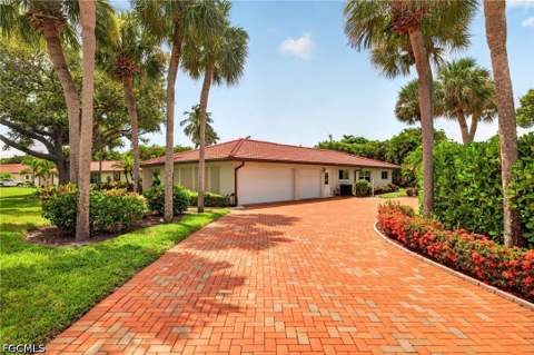4478 Windjammer Ln, Fort Myers FL - photo 7 of 49