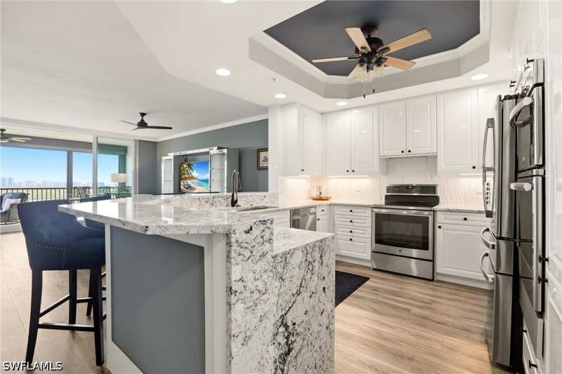 3 bedroom Condominium at 425 Cove Tower Dr 1002, Caribe At Cove Towers, Naples — photo 1