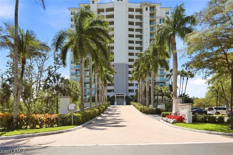 3 bedroom Condominium at 425 Cove Tower Dr 1002, Caribe At Cove Towers, Naples — photo 3