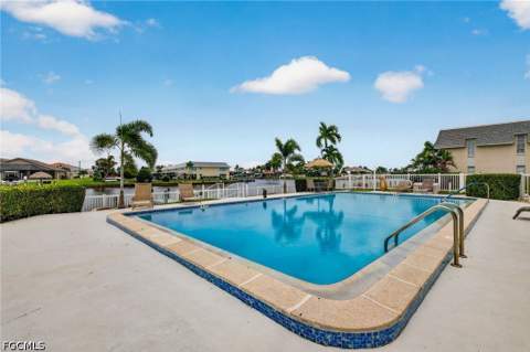 4108 SE 19th Ave 206, Cape Coral FL - photo 10 of 33