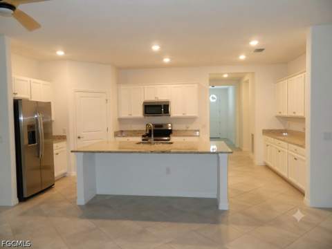 3426 Menores Way, Fort Myers FL - photo 14 of 16