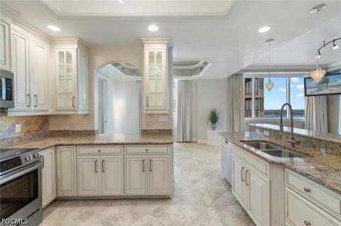 2090 W 1st St E2605, Fort Myers FL - photo 13 of 36