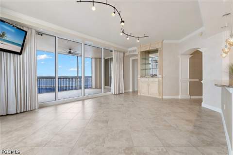 2090 W 1st St E2605, Fort Myers FL - photo 7 of 36