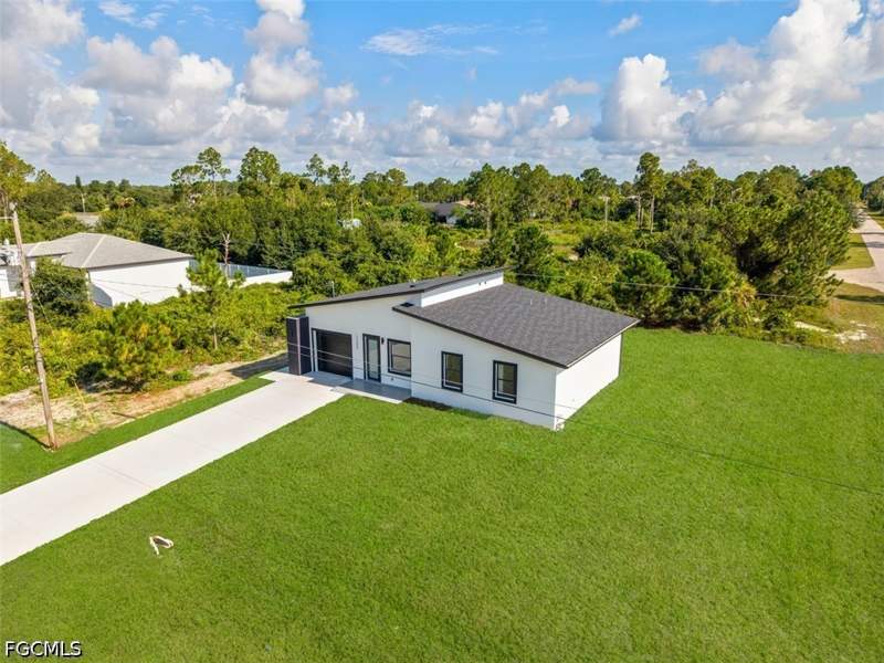 3 bedroom SingleFamilyResidence at 1255 Nimitz Blvd, Lehigh Acres, Lehigh Acres — photo 2