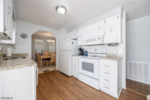529 Palmer Blvd, North Fort Myers FL - photo 15 of 36