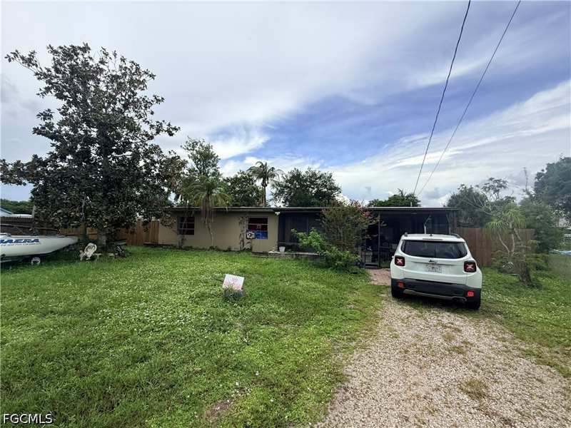 3 bedroom SingleFamilyResidence at 221 Brooks Ct, North Fort Myers, North Fort Myers — photo 1